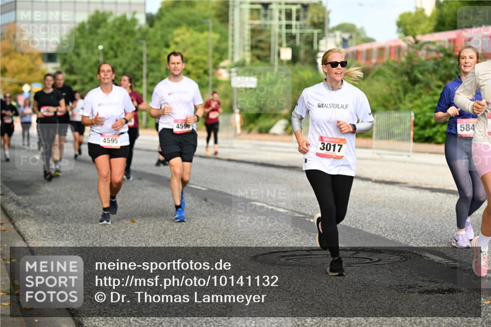 06.09.2026 - CURREX Alsterlauf Dr. Thomas Lammeyer http://msf.ph/oto/10141132 06.09.2026 10:09:40 Laufen 4595, 4596, 3017, 584 meine-sportfotos.de