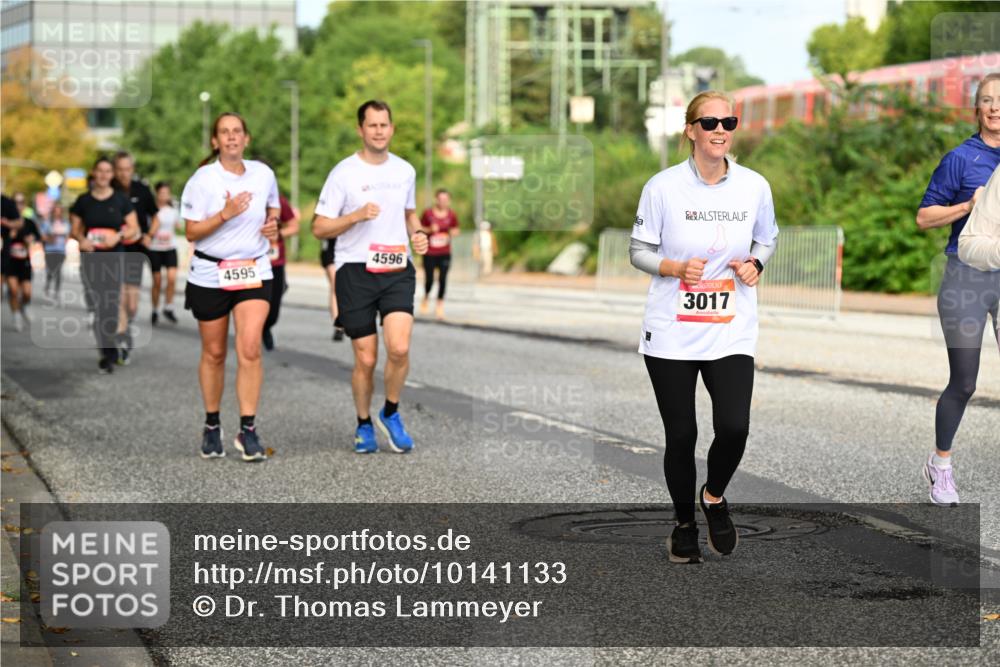 06.09.2026 - CURREX Alsterlauf Dr. Thomas Lammeyer http://msf.ph/oto/10141133 06.09.2026 10:09:40 Laufen 4596, 4595, 1, 3017 meine-sportfotos.de