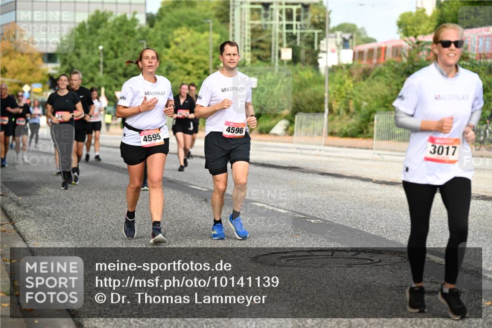 06.09.2026 - CURREX Alsterlauf Dr. Thomas Lammeyer http://msf.ph/oto/10141139 06.09.2026 10:09:41 Laufen 4595, 4596, 3017 meine-sportfotos.de