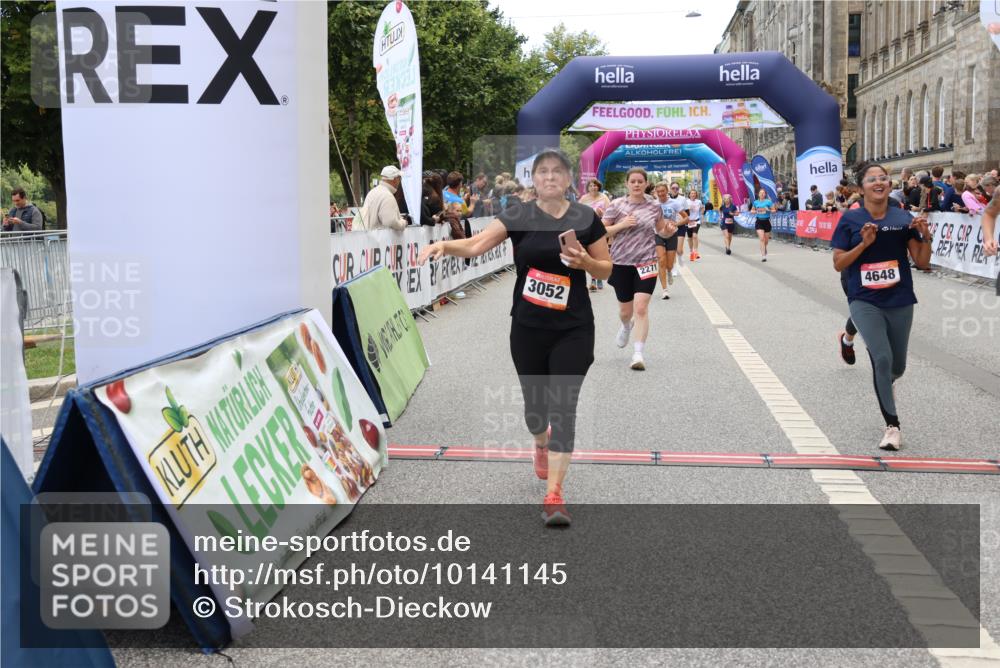 06.09.2026 - CURREX Alsterlauf Strokosch-Dieckow http://msf.ph/oto/10141145 06.09.2026 10:18:39 Ziel 2271, 2287, 2349, 2651, 2656, 2960, 3052, 3421, 3875, 3879, 4648, 5394, 8001 meine-sportfotos.de