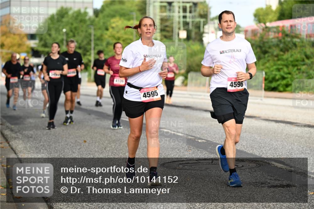 06.09.2026 - CURREX Alsterlauf Dr. Thomas Lammeyer http://msf.ph/oto/10141152 06.09.2026 10:09:42 Laufen 4109, 4595, 4596 meine-sportfotos.de