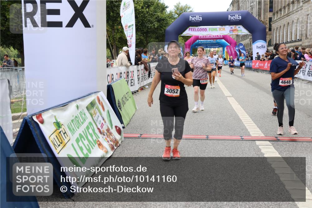 06.09.2026 - CURREX Alsterlauf Strokosch-Dieckow http://msf.ph/oto/10141160 06.09.2026 10:18:39 Ziel 2271, 2287, 2349, 2651, 2656, 2960, 3052, 3421, 3875, 3879, 4648, 5394, 8001 meine-sportfotos.de