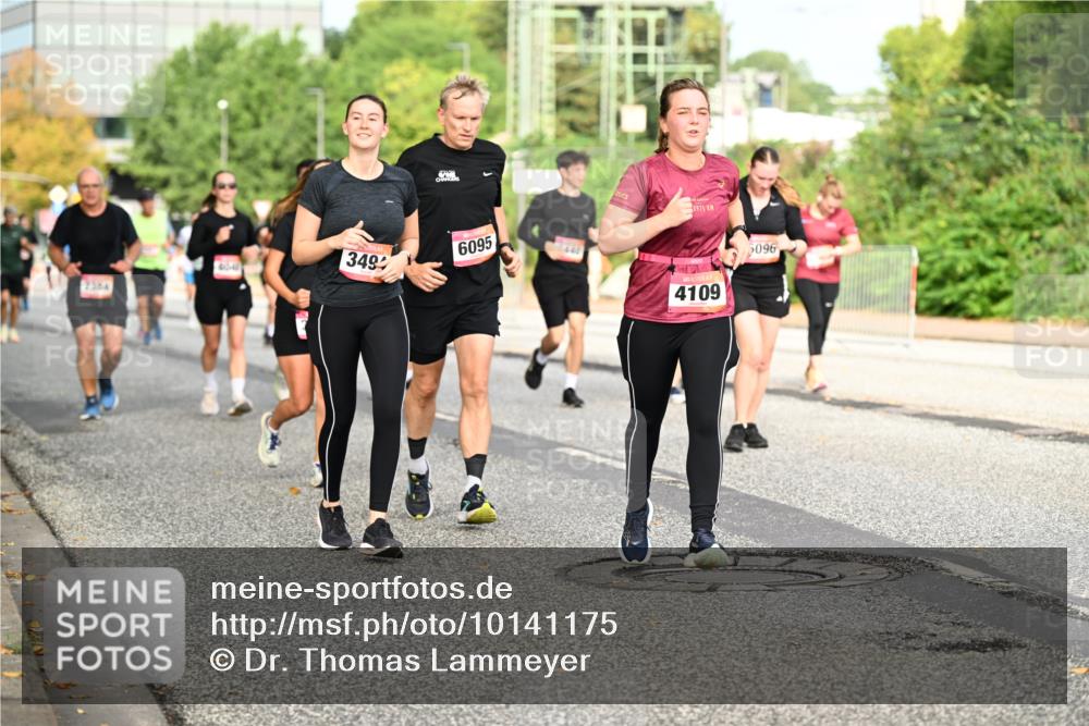 06.09.2026 - CURREX Alsterlauf Dr. Thomas Lammeyer http://msf.ph/oto/10141175 06.09.2026 10:09:45 Laufen 2364, 349, 6095, 1975, 4109, 5096 meine-sportfotos.de