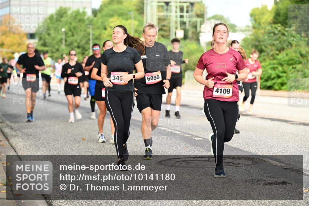 06.09.2026 - CURREX Alsterlauf Dr. Thomas Lammeyer http://msf.ph/oto/10141180 06.09.2026 10:09:45 Laufen 343, 6095, 21, 0975, 4109 meine-sportfotos.de