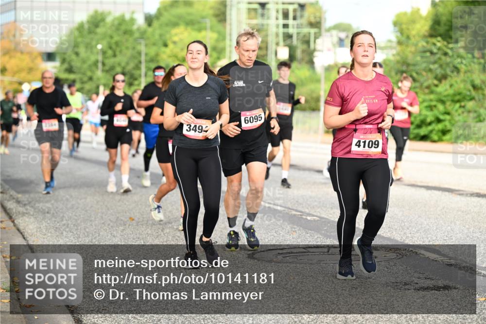 06.09.2026 - CURREX Alsterlauf Dr. Thomas Lammeyer http://msf.ph/oto/10141181 06.09.2026 10:09:46 Laufen 3494, 6095, 1, 0975, 4109 meine-sportfotos.de