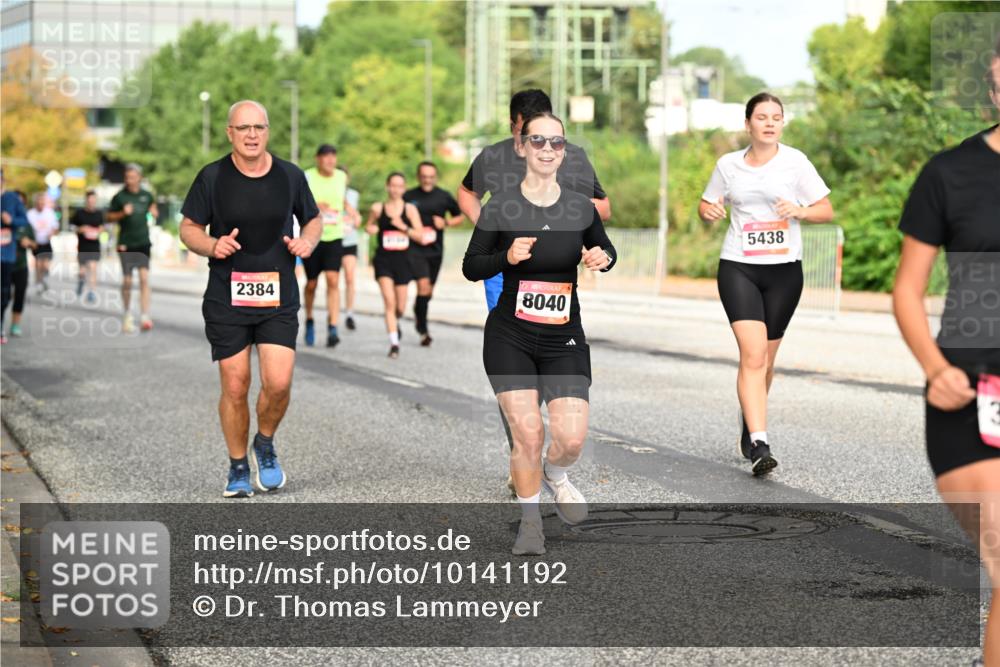 06.09.2026 - CURREX Alsterlauf Dr. Thomas Lammeyer http://msf.ph/oto/10141192 06.09.2026 10:09:49 Laufen 2384, 8040, 5438 meine-sportfotos.de