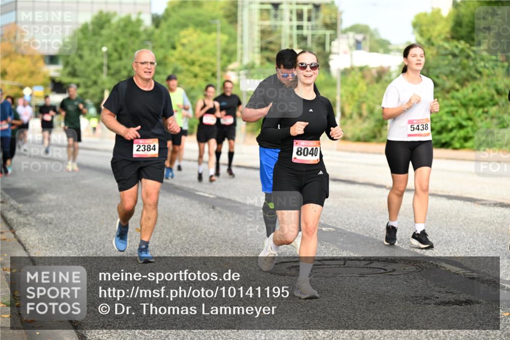 06.09.2026 - CURREX Alsterlauf Dr. Thomas Lammeyer http://msf.ph/oto/10141195 06.09.2026 10:09:49 Laufen 2384, 8040, 5438 meine-sportfotos.de