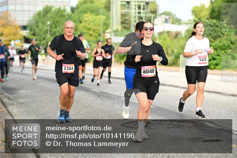 06.09.2026 - CURREX Alsterlauf Dr. Thomas Lammeyer http://msf.ph/oto/10141196 06.09.2026 10:09:49 Laufen 2384, 8040, 5438 meine-sportfotos.de