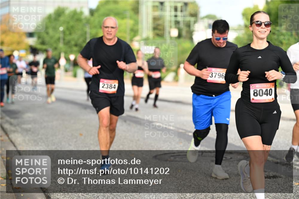 06.09.2026 - CURREX Alsterlauf Dr. Thomas Lammeyer http://msf.ph/oto/10141202 06.09.2026 10:09:50 Laufen 2384, 3796, 8040 meine-sportfotos.de