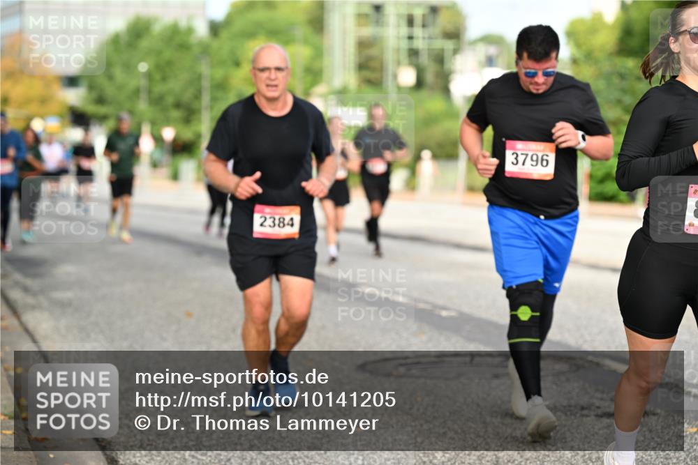 06.09.2026 - CURREX Alsterlauf Dr. Thomas Lammeyer http://msf.ph/oto/10141205 06.09.2026 10:09:50 Laufen 2384, 3796 meine-sportfotos.de