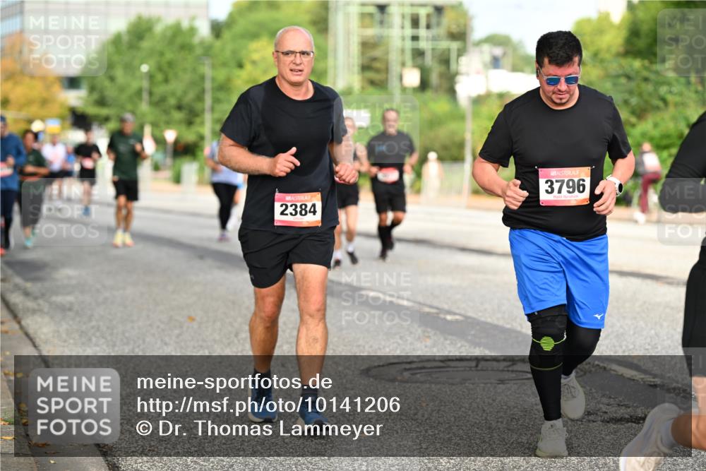 06.09.2026 - CURREX Alsterlauf Dr. Thomas Lammeyer http://msf.ph/oto/10141206 06.09.2026 10:09:50 Laufen 2384, 3796 meine-sportfotos.de
