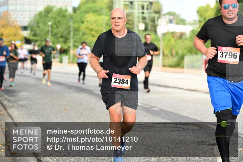 06.09.2026 - CURREX Alsterlauf Dr. Thomas Lammeyer http://msf.ph/oto/10141210 06.09.2026 10:09:51 Laufen 2384, 3796 meine-sportfotos.de