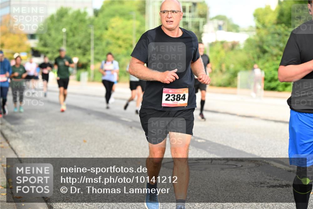06.09.2026 - CURREX Alsterlauf Dr. Thomas Lammeyer http://msf.ph/oto/10141212 06.09.2026 10:09:51 Laufen 2384 meine-sportfotos.de