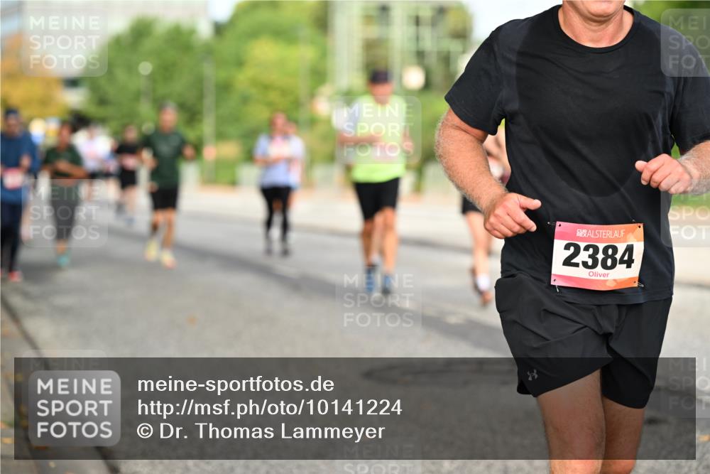06.09.2026 - CURREX Alsterlauf Dr. Thomas Lammeyer http://msf.ph/oto/10141224 06.09.2026 10:09:52 Laufen 2384 meine-sportfotos.de