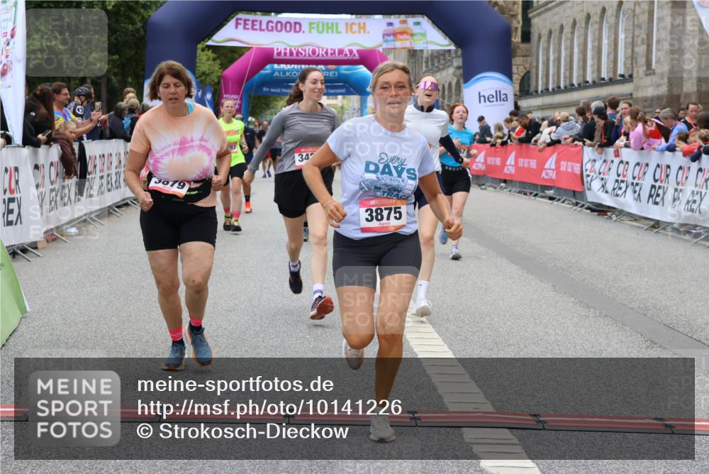 06.09.2026 - CURREX Alsterlauf Strokosch-Dieckow http://msf.ph/oto/10141226 06.09.2026 10:18:43 Ziel 2271, 2287, 2651, 2656, 3052, 3421, 3875, 3879, 4406, 4648, 4857, 5394, 5489, 6067, 8001 meine-sportfotos.de