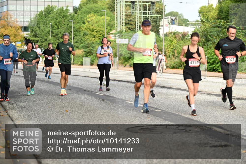 06.09.2026 - CURREX Alsterlauf Dr. Thomas Lammeyer http://msf.ph/oto/10141233 06.09.2026 10:09:53 Laufen 3510, 3643, 3121, 2967, 2971, 4184 meine-sportfotos.de