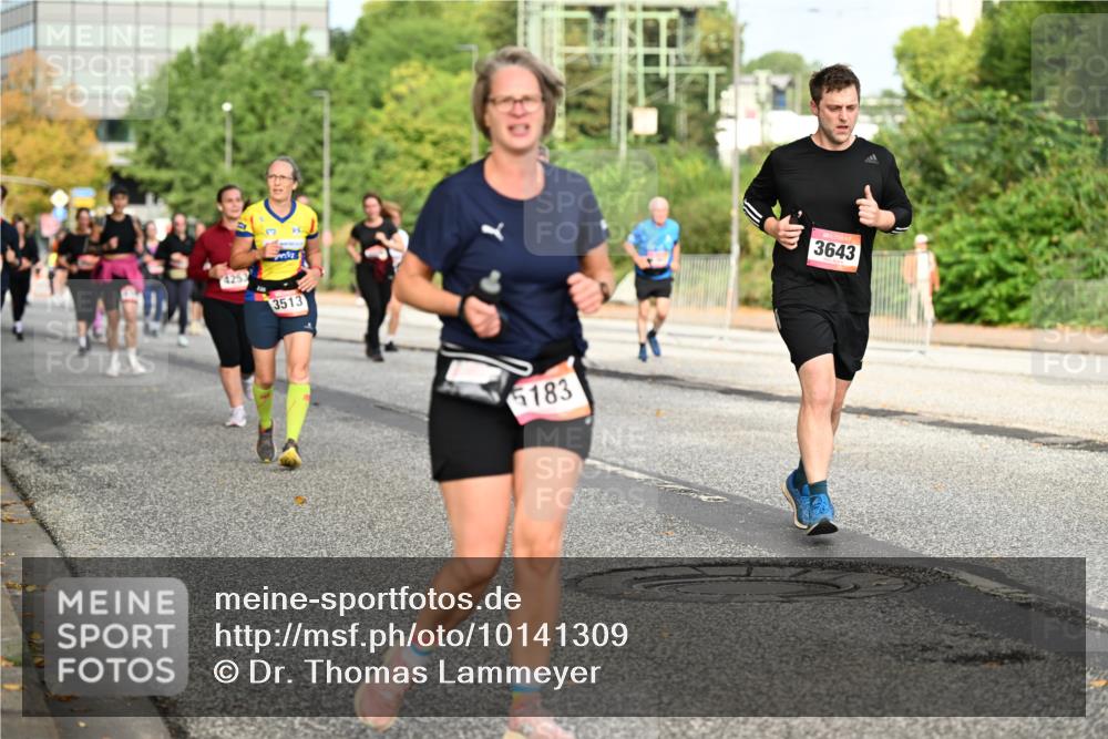 06.09.2026 - CURREX Alsterlauf Dr. Thomas Lammeyer http://msf.ph/oto/10141309 06.09.2026 10:10:01 Laufen 4253, 3513, 5183, 3643 meine-sportfotos.de