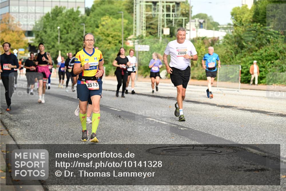 06.09.2026 - CURREX Alsterlauf Dr. Thomas Lammeyer http://msf.ph/oto/10141328 06.09.2026 10:10:03 Laufen 571, 2800, 3, 3513, 4362 meine-sportfotos.de