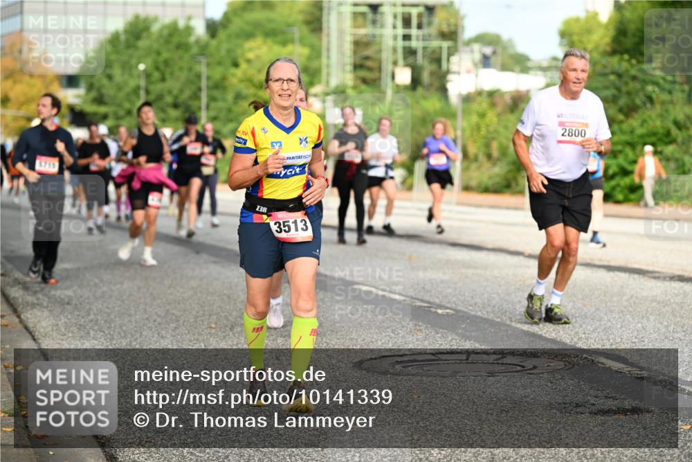 06.09.2026 - CURREX Alsterlauf Dr. Thomas Lammeyer http://msf.ph/oto/10141339 06.09.2026 10:10:05 Laufen 5715, 2800, 3, 3513 meine-sportfotos.de