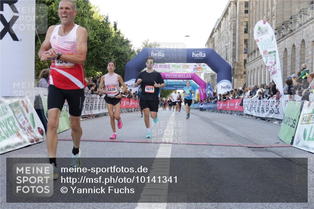 06.09.2026 - CURREX Alsterlauf Yannick Fuchs http://msf.ph/oto/10141341 06.09.2026 09:46:39 Ziel 2556, 2563, 3617, 4663, 4877, 5430, 5544, 6109 meine-sportfotos.de