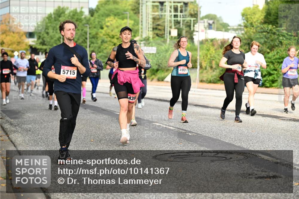 06.09.2026 - CURREX Alsterlauf Dr. Thomas Lammeyer http://msf.ph/oto/10141367 06.09.2026 10:10:08 Laufen 6514, 5715, 439, 06, 399, 3993, 4981 meine-sportfotos.de