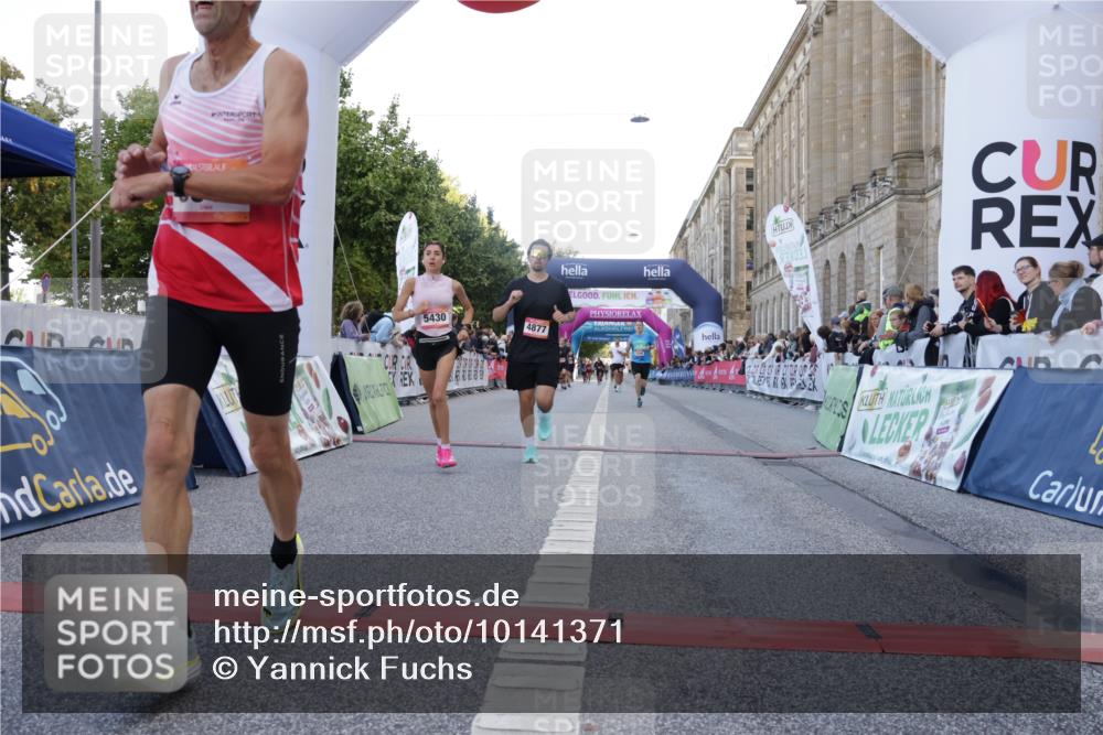 06.09.2026 - CURREX Alsterlauf Yannick Fuchs http://msf.ph/oto/10141371 06.09.2026 09:46:39 Ziel 2556, 2563, 3617, 4663, 4877, 5430, 5544, 6109 meine-sportfotos.de