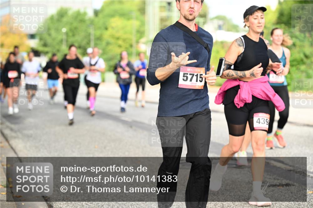 06.09.2026 - CURREX Alsterlauf Dr. Thomas Lammeyer http://msf.ph/oto/10141383 06.09.2026 10:10:10 Laufen 5715, 439 meine-sportfotos.de