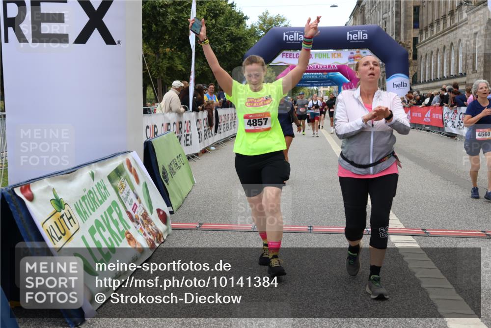 06.09.2026 - CURREX Alsterlauf Strokosch-Dieckow http://msf.ph/oto/10141384 06.09.2026 10:18:49 Ziel 2872, 3324, 3325, 3421, 3875, 3879, 4406, 4560, 4857, 5394, 5489, 6067 meine-sportfotos.de