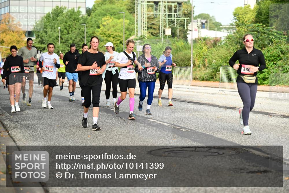 06.09.2026 - CURREX Alsterlauf Dr. Thomas Lammeyer http://msf.ph/oto/10141399 06.09.2026 10:10:12 Laufen 6015, 5310, 289, 262, 3630, 4885, 4683, 4036, 386 meine-sportfotos.de