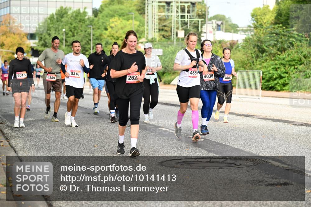 06.09.2026 - CURREX Alsterlauf Dr. Thomas Lammeyer http://msf.ph/oto/10141413 06.09.2026 10:10:13 Laufen 6015, 6289, 5310, 262, 363, 4885, 4036, 4683 meine-sportfotos.de