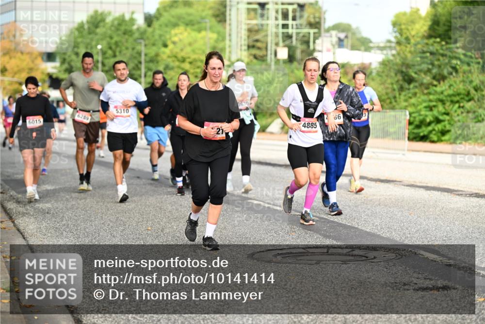 06.09.2026 - CURREX Alsterlauf Dr. Thomas Lammeyer http://msf.ph/oto/10141414 06.09.2026 10:10:13 Laufen 6015, 6289, 5310, 3630, 4885, 286 meine-sportfotos.de