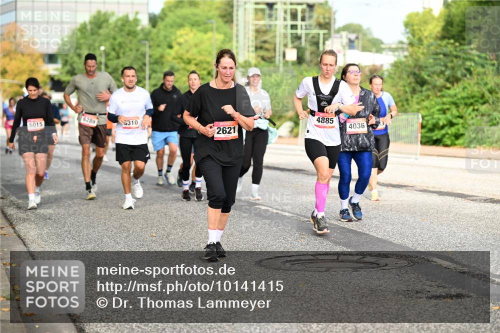 06.09.2026 - CURREX Alsterlauf Dr. Thomas Lammeyer http://msf.ph/oto/10141415 06.09.2026 10:10:13 Laufen 6015, 6289, 310, 2621, 4885, 4036 meine-sportfotos.de