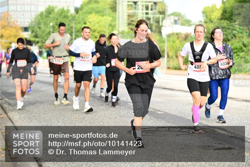 06.09.2026 - CURREX Alsterlauf Dr. Thomas Lammeyer http://msf.ph/oto/10141423 06.09.2026 10:10:14 Laufen 6239, 6015, 5310, 26, 488, 4036 meine-sportfotos.de