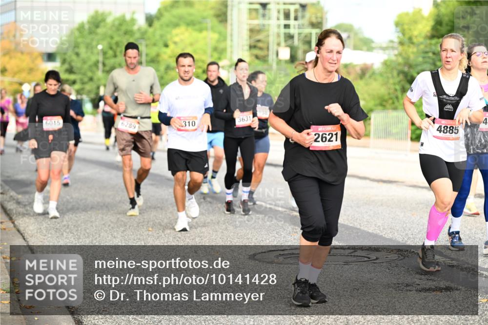 06.09.2026 - CURREX Alsterlauf Dr. Thomas Lammeyer http://msf.ph/oto/10141428 06.09.2026 10:10:15 Laufen 310, 6015, 6289, 3631, 2621, 4885, 4 meine-sportfotos.de