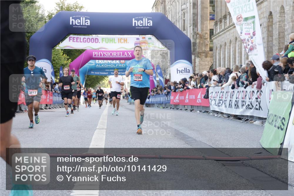 06.09.2026 - CURREX Alsterlauf Yannick Fuchs http://msf.ph/oto/10141429 06.09.2026 09:46:41 Ziel 2556, 3432, 3617, 4663, 4716, 4877, 5430, 5544 meine-sportfotos.de