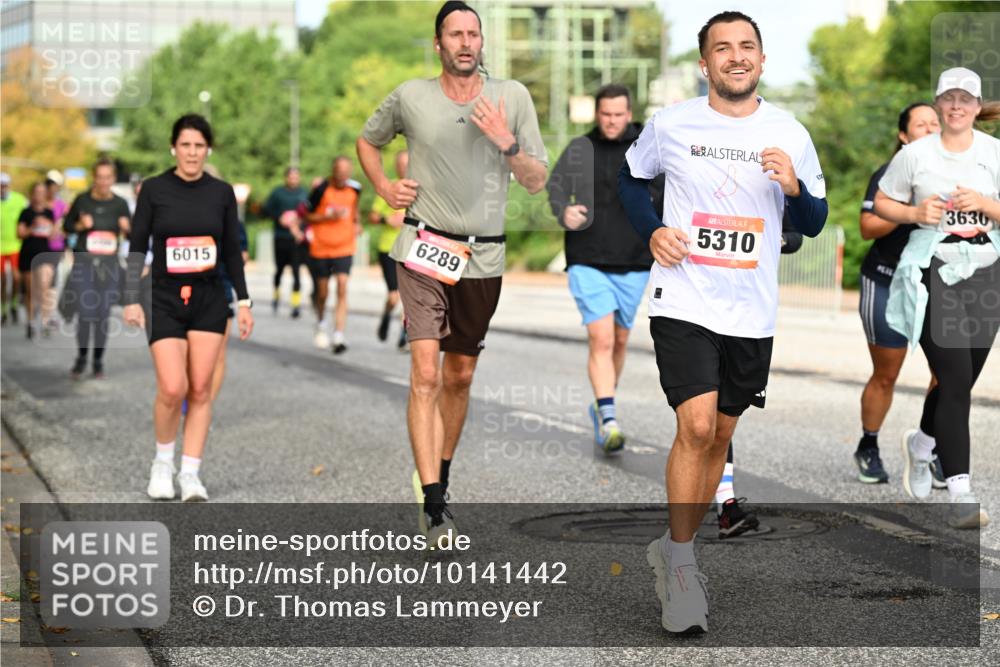 06.09.2026 - CURREX Alsterlauf Dr. Thomas Lammeyer http://msf.ph/oto/10141442 06.09.2026 10:10:17 Laufen 6289, 6015, 5310, 3630 meine-sportfotos.de