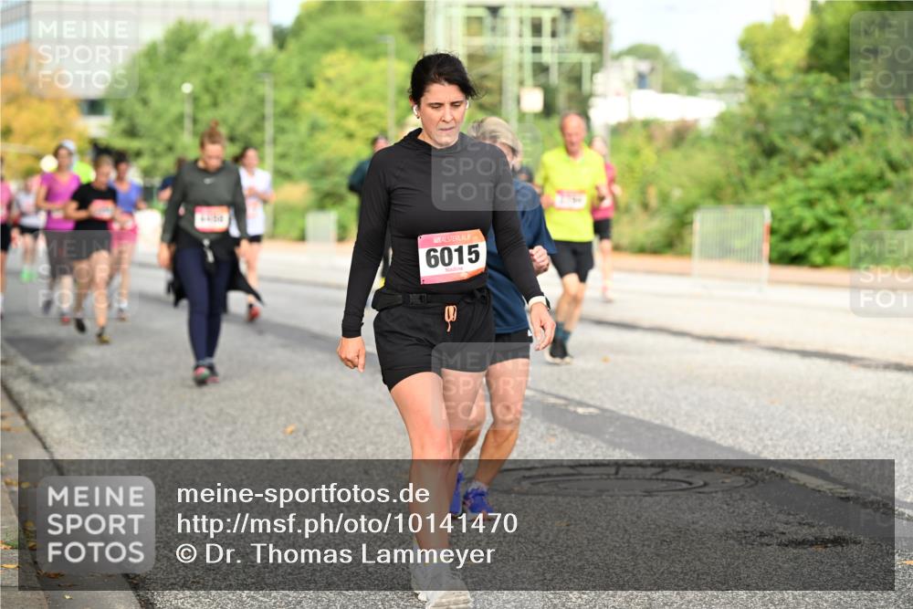 06.09.2026 - CURREX Alsterlauf Dr. Thomas Lammeyer http://msf.ph/oto/10141470 06.09.2026 10:10:20 Laufen 6015 meine-sportfotos.de