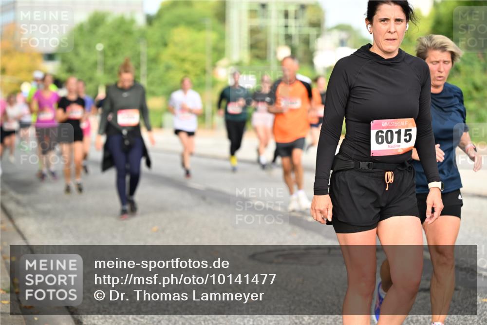 06.09.2026 - CURREX Alsterlauf Dr. Thomas Lammeyer http://msf.ph/oto/10141477 06.09.2026 10:10:21 Laufen 6015 meine-sportfotos.de