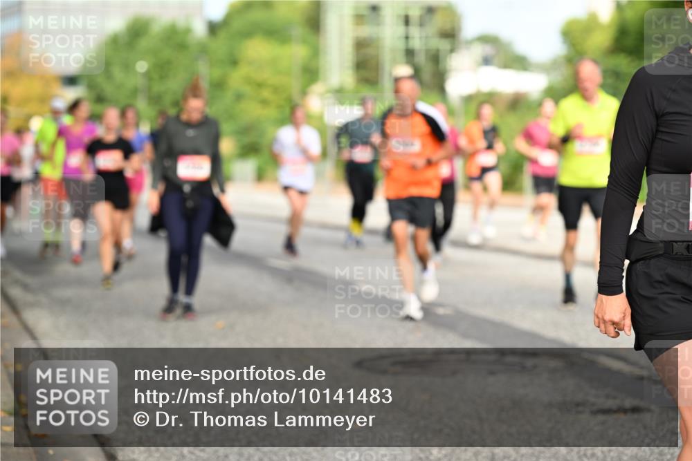 06.09.2026 - CURREX Alsterlauf Dr. Thomas Lammeyer http://msf.ph/oto/10141483 06.09.2026 10:10:22 Laufen  meine-sportfotos.de