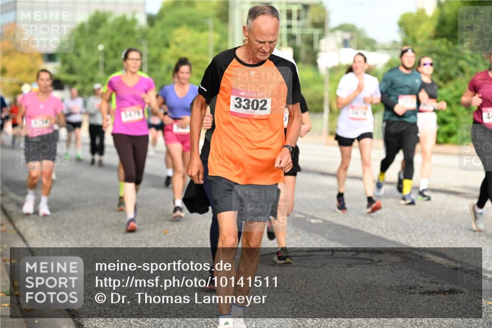 06.09.2026 - CURREX Alsterlauf Dr. Thomas Lammeyer http://msf.ph/oto/10141511 06.09.2026 10:10:25 Laufen 5475, 3302 meine-sportfotos.de