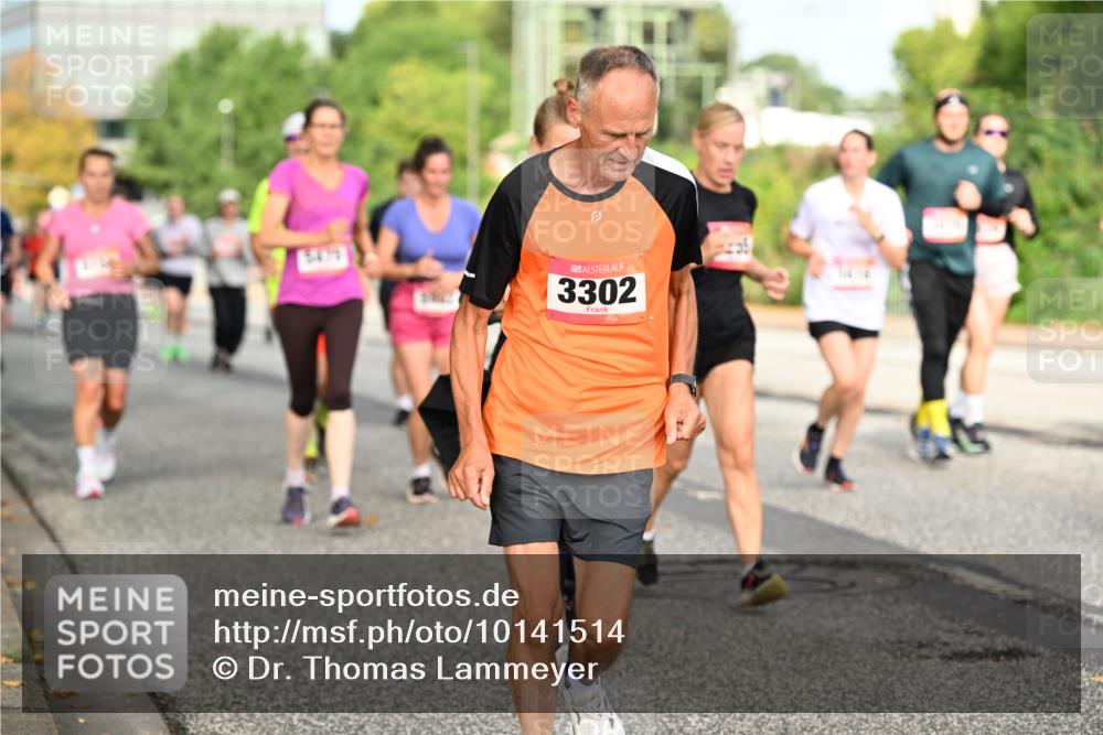 06.09.2026 - CURREX Alsterlauf Dr. Thomas Lammeyer http://msf.ph/oto/10141514 06.09.2026 10:10:25 Laufen 3302, 544 meine-sportfotos.de