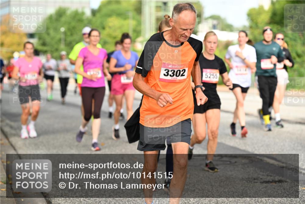 06.09.2026 - CURREX Alsterlauf Dr. Thomas Lammeyer http://msf.ph/oto/10141515 06.09.2026 10:10:25 Laufen 3302, 5255 meine-sportfotos.de