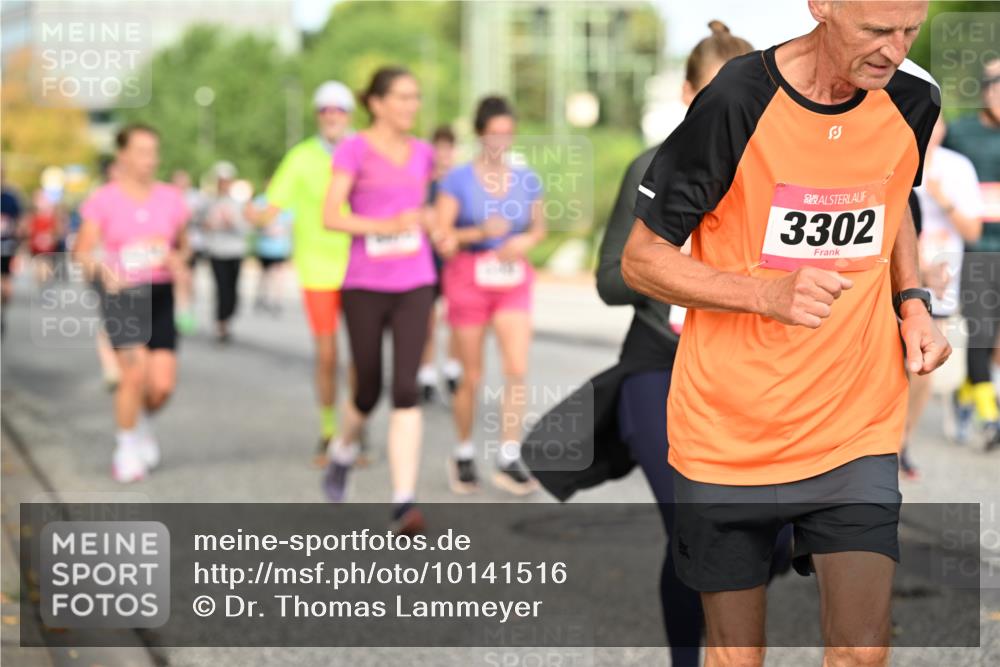 06.09.2026 - CURREX Alsterlauf Dr. Thomas Lammeyer http://msf.ph/oto/10141516 06.09.2026 10:10:26 Laufen 3302 meine-sportfotos.de