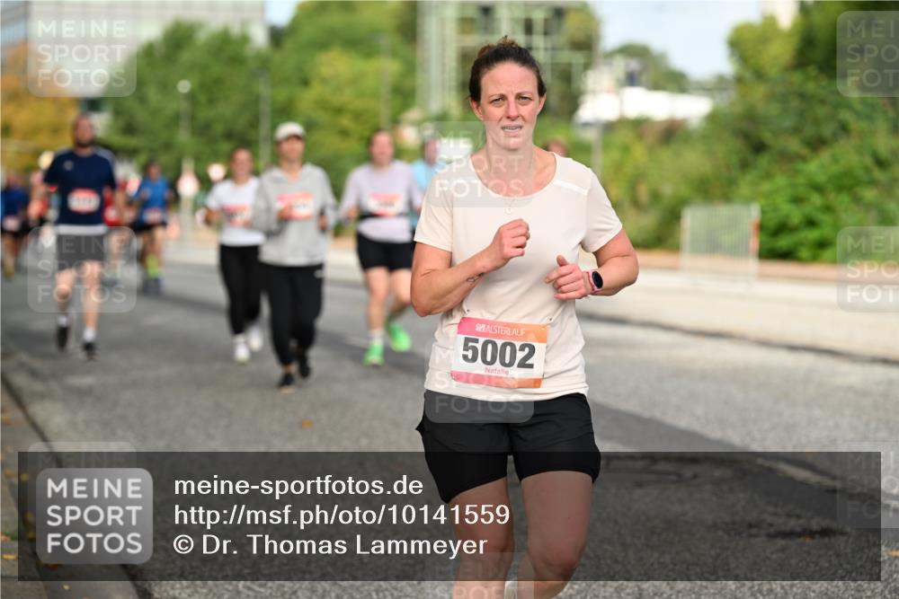 06.09.2026 - CURREX Alsterlauf Dr. Thomas Lammeyer http://msf.ph/oto/10141559 06.09.2026 10:10:31 Laufen 5002 meine-sportfotos.de