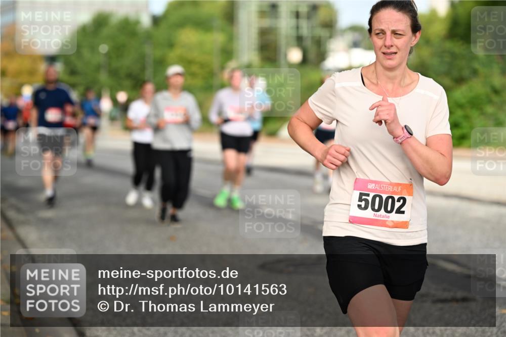 06.09.2026 - CURREX Alsterlauf Dr. Thomas Lammeyer http://msf.ph/oto/10141563 06.09.2026 10:10:31 Laufen 5002 meine-sportfotos.de
