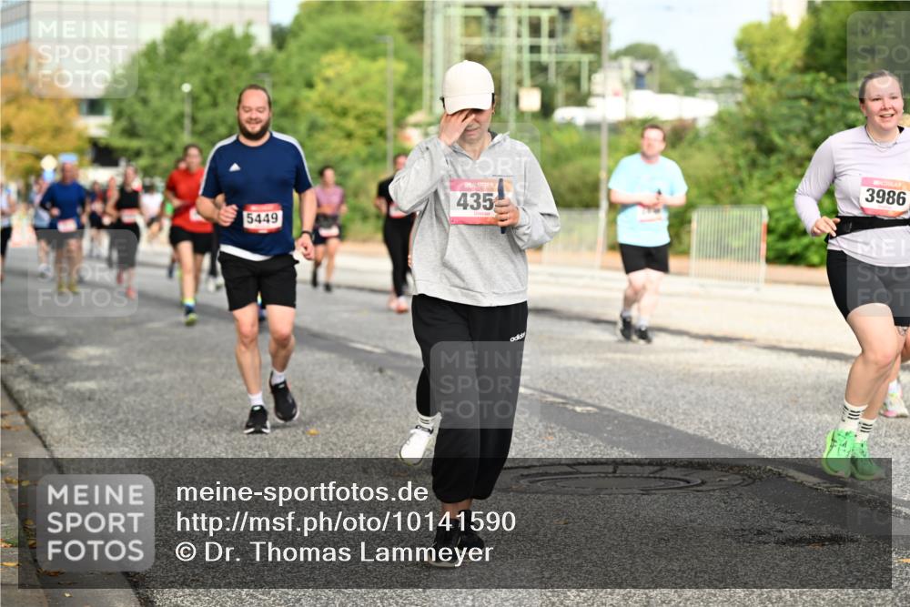 06.09.2026 - CURREX Alsterlauf Dr. Thomas Lammeyer http://msf.ph/oto/10141590 06.09.2026 10:10:34 Laufen 5449, 435, 3986 meine-sportfotos.de