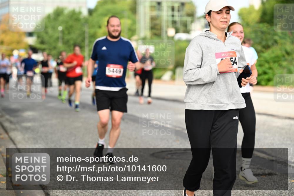 06.09.2026 - CURREX Alsterlauf Dr. Thomas Lammeyer http://msf.ph/oto/10141600 06.09.2026 10:10:35 Laufen 5449, 54 meine-sportfotos.de