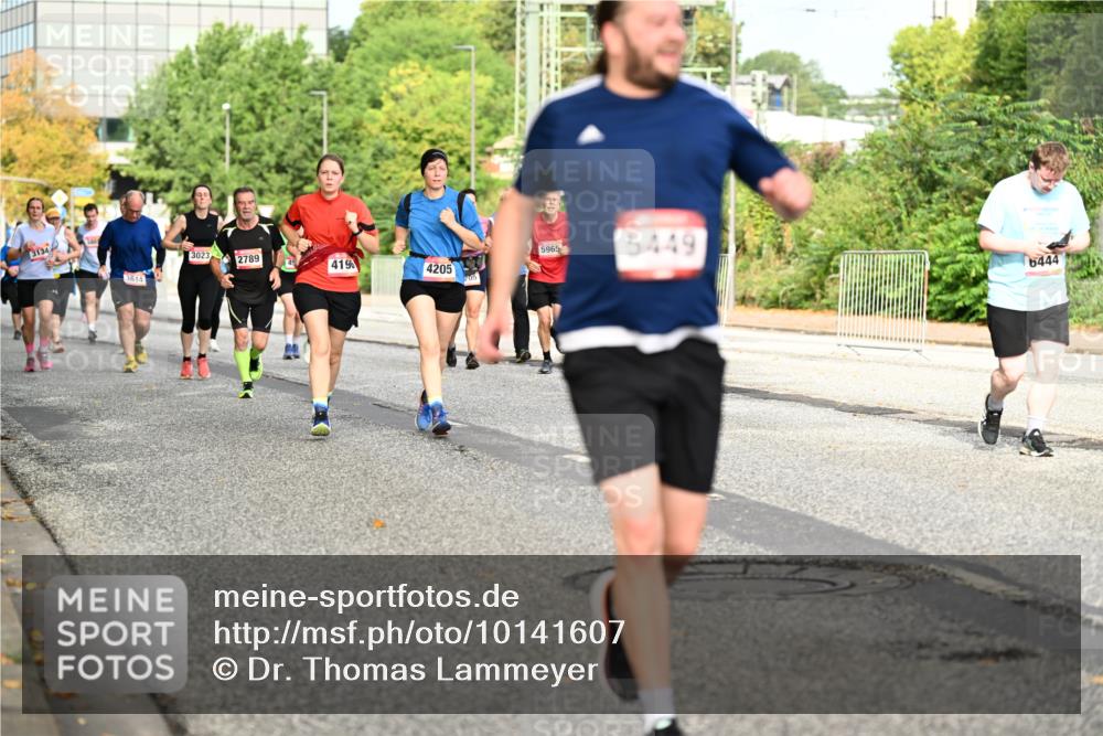 06.09.2026 - CURREX Alsterlauf Dr. Thomas Lammeyer http://msf.ph/oto/10141607 06.09.2026 10:10:36 Laufen 3134, 3614, 5965, 3023, 2789, 4196, 4205, 5449, 6444 meine-sportfotos.de