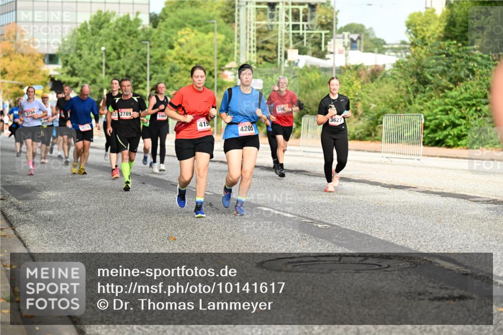 06.09.2026 - CURREX Alsterlauf Dr. Thomas Lammeyer http://msf.ph/oto/10141617 06.09.2026 10:10:38 Laufen 3134, 02, 2789, 5966, 419, 4205, 59, 3627 meine-sportfotos.de