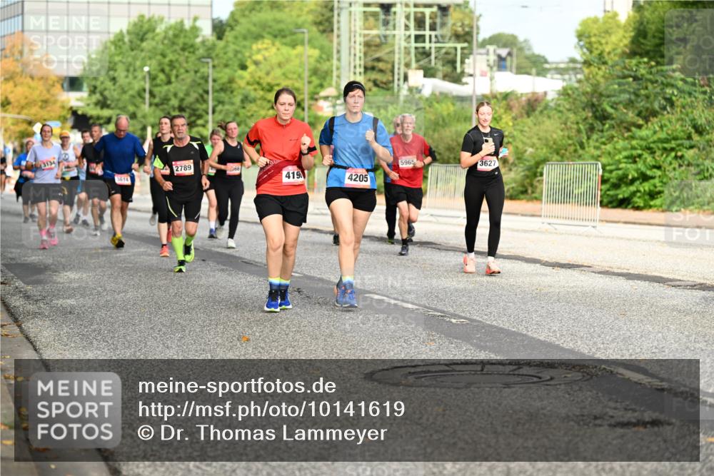 06.09.2026 - CURREX Alsterlauf Dr. Thomas Lammeyer http://msf.ph/oto/10141619 06.09.2026 10:10:38 Laufen 3134, 1614, 2789, 5965, 3627, 419, 4205 meine-sportfotos.de